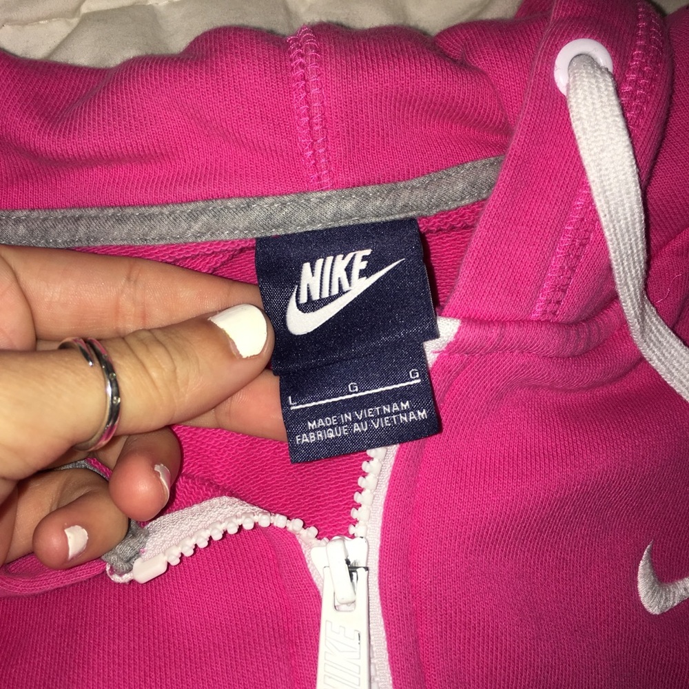 Nike jacket - Picture 2 of 3